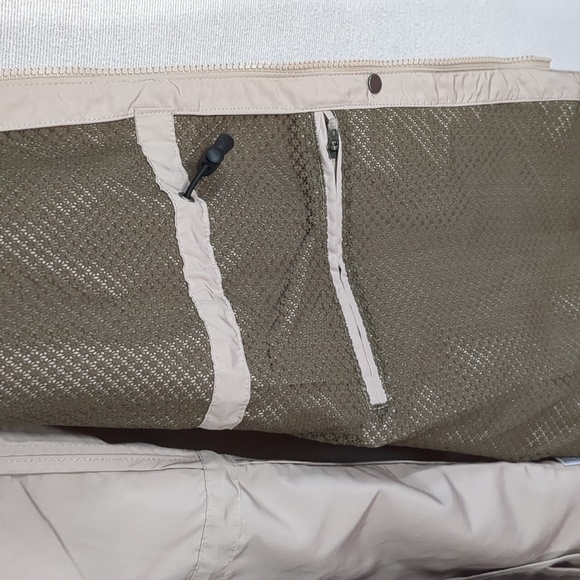 NWT Orvis Pack n Go Hooded Lightweight Jacket Womens Medium - Picture 13 of 16